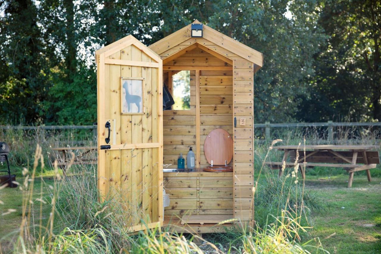 Horsley Hale Farm Glamping 호텔 엘리 외부 사진