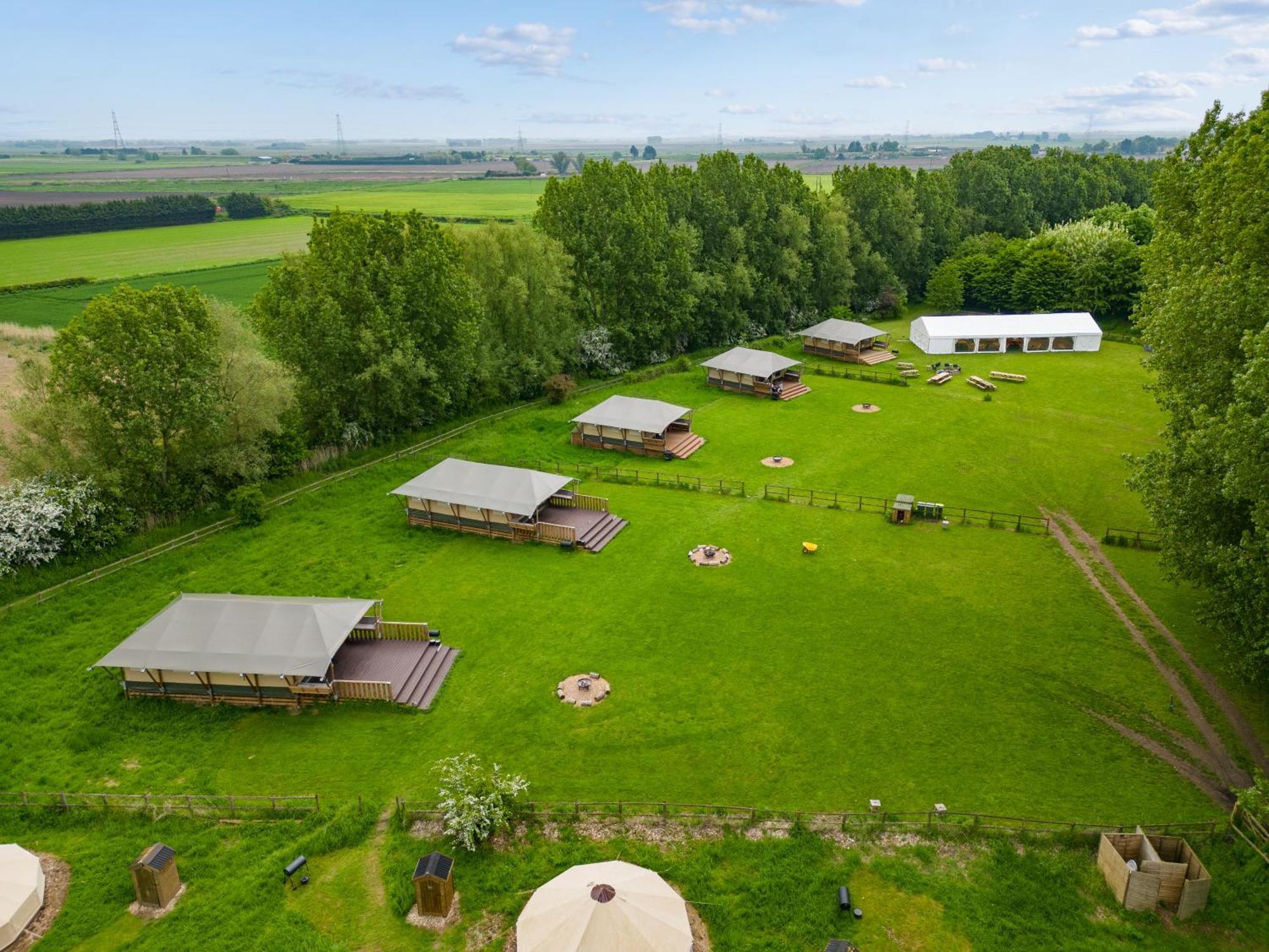 Horsley Hale Farm Glamping 호텔 엘리 외부 사진