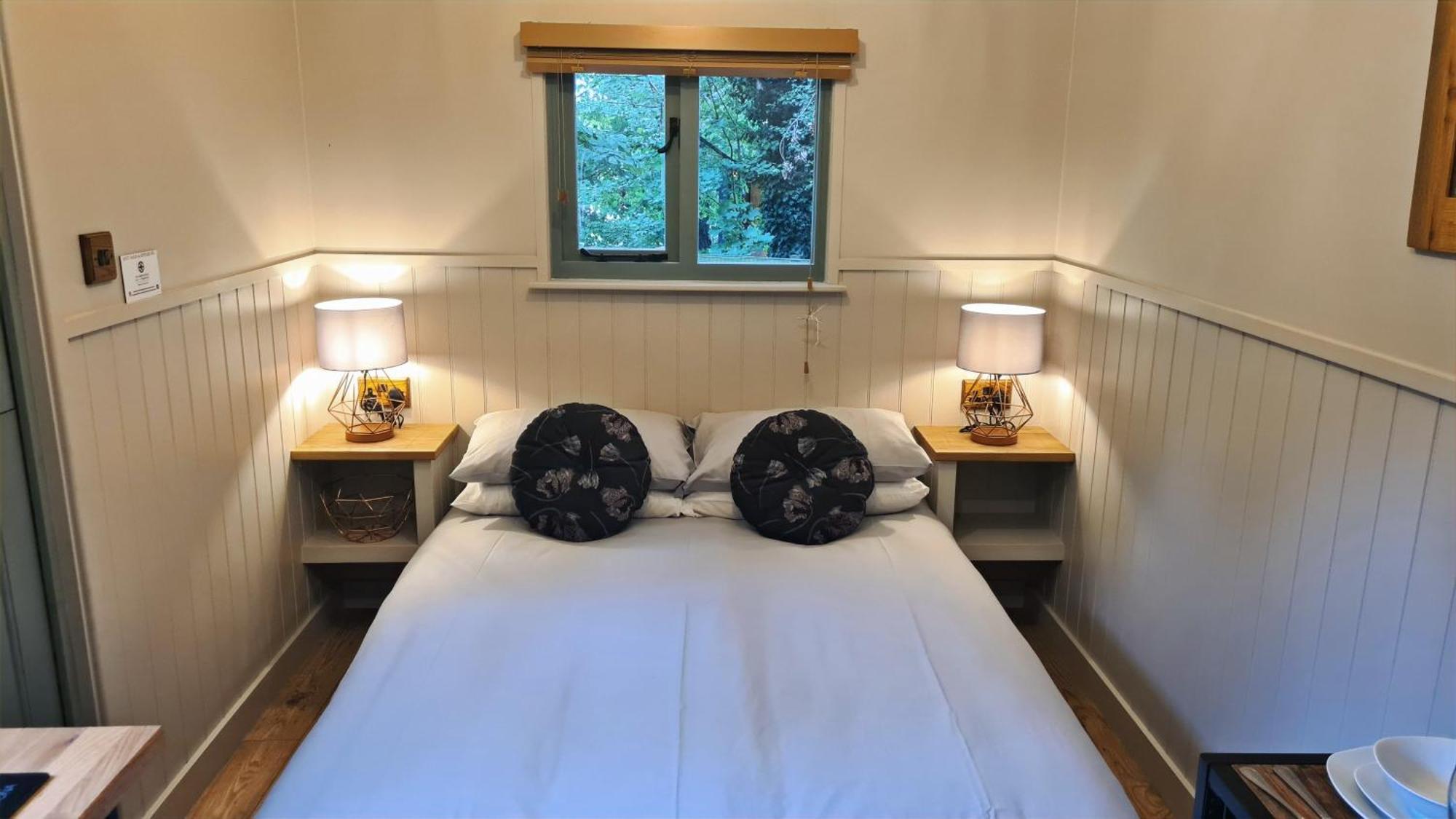 Horsley Hale Farm Glamping 호텔 엘리 객실 사진